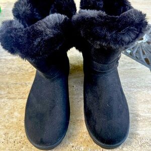 Cloudwalkers Black Faux Fur Winter Boots